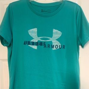 Woman’s Under Armor Quick Dry T-shirt